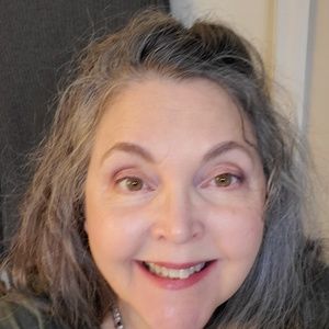 Meet your Posher, Gwen